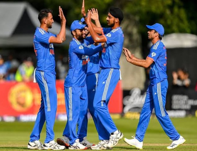 बेलफास्ट में आयरलैंड ने रचा इतिहास वर्ल्ड चैंपियन भारत को 34 रन से हराया टीम इंडिया की बैटिंग तास के पत्तों की तरह ढही