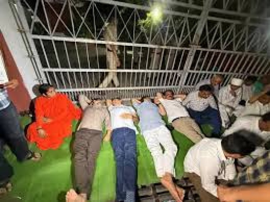 कांग्रेस के खुले 'धागे' मोतियों की तरह बिखरे नेता खुद की नाकामियां ढकने के लिए 'चोरी' जैसे शब्दों का कर रहे इस्तेमाल