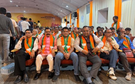 बीजेपी की बैठक में दिखा प्रदेश पदाधिकारियों के साथ भेदभाव प्रकोष्ठ के संयोजक को नहीं मिला मंच पर स्थान