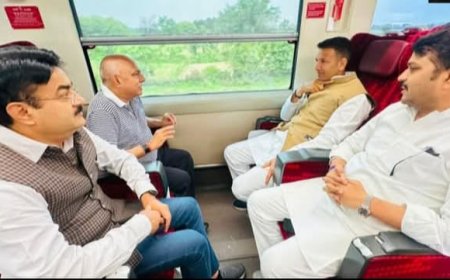 जब ट्रेन में आमने-सामने करीब आधे घंटे से ज्यादा समय तक बैठे भाजपा और कांग्रेस के प्रदेश अध्यक्ष बीजेपी अध्यक्ष बोले कैसे हैं जीतू भाई