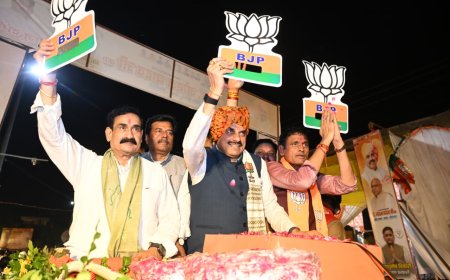 पीतांबरा के दरबार में गिरेंगे 'आँसू' बरसेंगे 'घन' श्याम