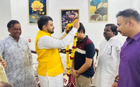 युवाओं को साधने में जुटा भाजपा युवा मोर्चा घर-घर कर रहा संपर्क