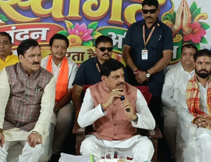 सीएम मोहन यादव ने पूर्व सीएम के बेटे पर निशाना साधते हुए 'परिवारवाद' पर किया हमला
