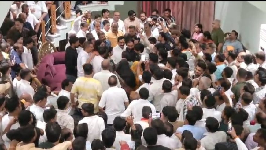 जिस दतिया ने भाजपा को आइना दिखाया उसी दतिया ने नरोत्तम को सिर माथे पर बिठाया